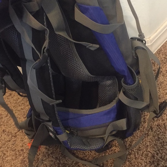 Backpacking pack - Picture 5 of 5